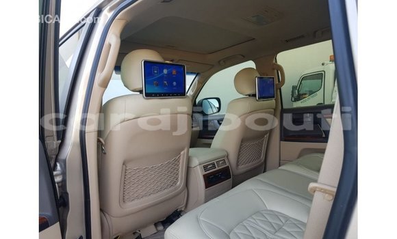 Buy Import Toyota Land Cruiser Other Car in Import - Dubai in Ali Sabieh Region Buy Import Toyota Land Cruiser Other Car in Import - Dubai in Ali Sabieh Region