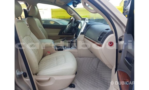 Buy Import Toyota Land Cruiser Other Car in Import - Dubai in Ali Sabieh Region Buy Import Toyota Land Cruiser Other Car in Import - Dubai in Ali Sabieh Region