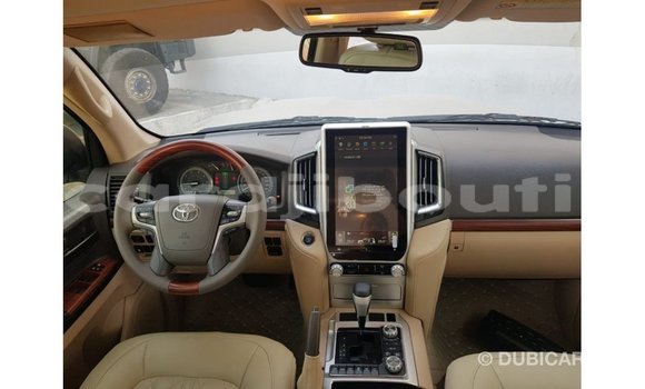 Buy Import Toyota Land Cruiser Other Car in Import - Dubai in Ali Sabieh Region Buy Import Toyota Land Cruiser Other Car in Import - Dubai in Ali Sabieh Region