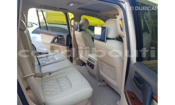 Buy Import Toyota Land Cruiser Other Car in Import - Dubai in Ali Sabieh Region Buy Import Toyota Land Cruiser Other Car in Import - Dubai in Ali Sabieh Region