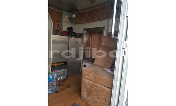 Buy Import Kia Carens White Car in Import - Dubai in Ali Sabieh Region Buy Import Kia Carens White Car in Import - Dubai in Ali Sabieh Region