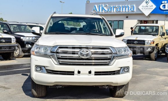 Acheter Import Voiture Toyota Land Cruiser Blanc à Import - Dubai, Ali Sabieh Region Acheter Import Voiture Toyota Land Cruiser Blanc à Import - Dubai, Ali Sabieh Region