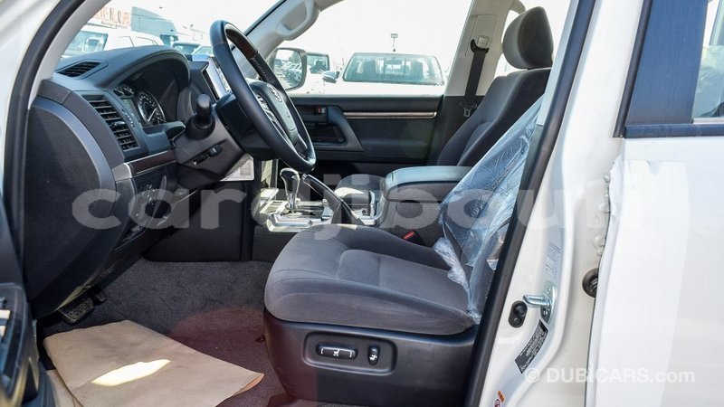 Big with watermark toyota land cruiser ali sabieh region import dubai 2089