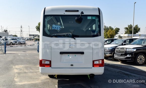 Acheter Import Voiture Toyota Coaster Blanc à Import - Dubai, Ali Sabieh Region Acheter Import Voiture Toyota Coaster Blanc à Import - Dubai, Ali Sabieh Region