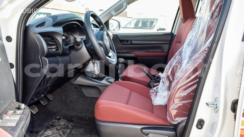 Big with watermark toyota hilux ali sabieh region import dubai 2092