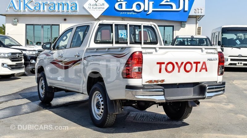 Big with watermark toyota hilux ali sabieh region import dubai 2092