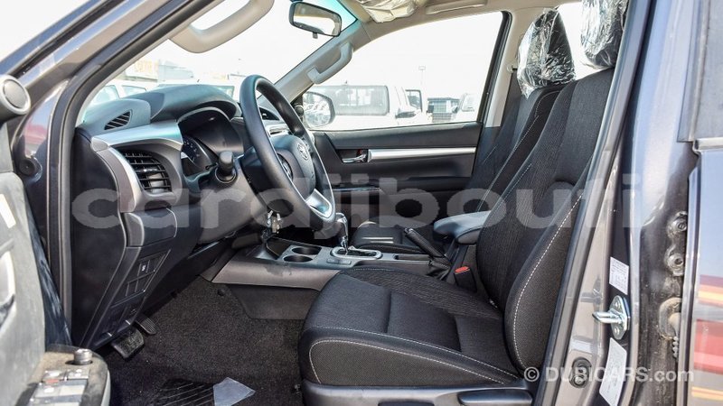 Big with watermark toyota hilux ali sabieh region import dubai 2095