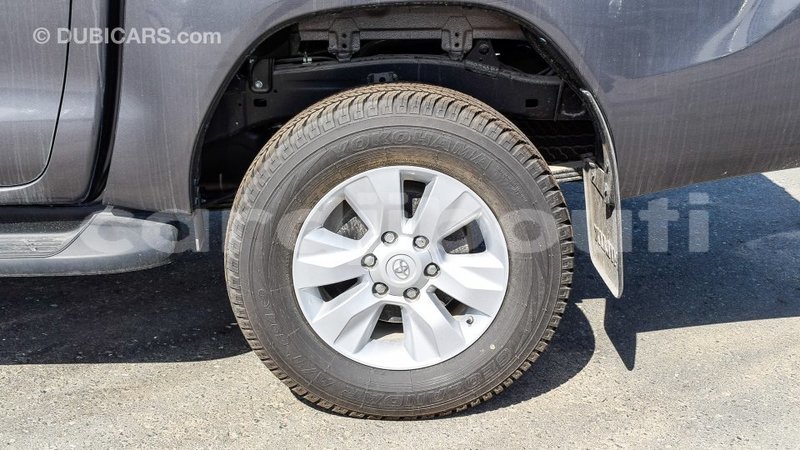 Big with watermark toyota hilux ali sabieh region import dubai 2095