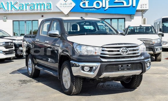 Acheter Import Voiture Toyota Hilux Noir à Import - Dubai, Ali Sabieh Region Acheter Import Voiture Toyota Hilux Noir à Import - Dubai, Ali Sabieh Region