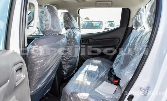 Acheter Import Voiture Mitsubishi L200 Blanc à Import - Dubai, Ali Sabieh Region Acheter Import Voiture Mitsubishi L200 Blanc à Import - Dubai, Ali Sabieh Region