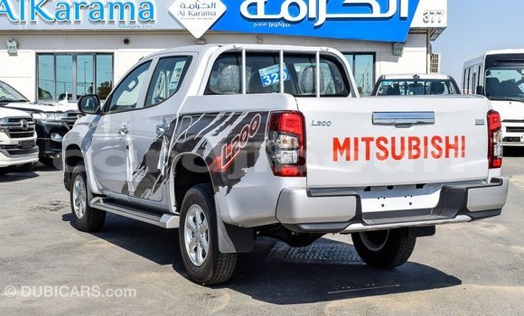 Acheter Import Voiture Mitsubishi L200 Blanc à Import - Dubai, Ali Sabieh Region Acheter Import Voiture Mitsubishi L200 Blanc à Import - Dubai, Ali Sabieh Region