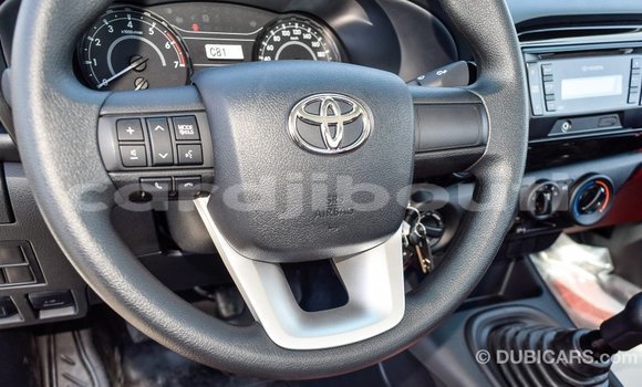 Acheter Import Voiture Toyota Hilux Blanc à Import - Dubai, Ali Sabieh Region Acheter Import Voiture Toyota Hilux Blanc à Import - Dubai, Ali Sabieh Region