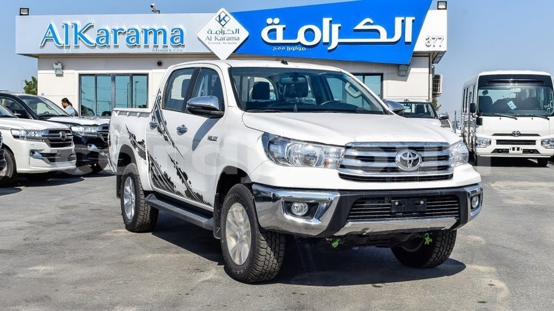 Big with watermark toyota hilux ali sabieh region import dubai 2102