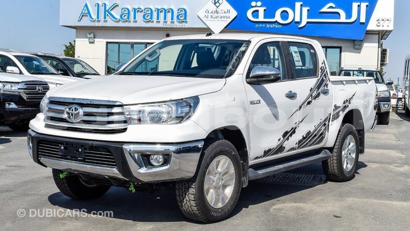 Big with watermark toyota hilux ali sabieh region import dubai 2102