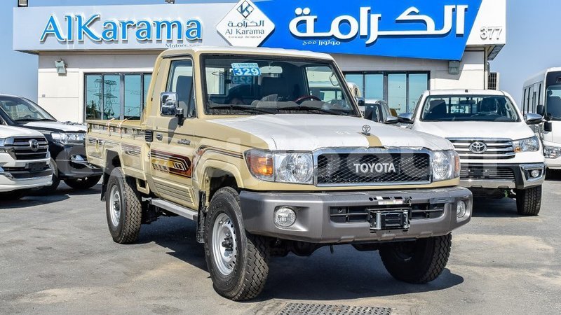 Big with watermark toyota land cruiser ali sabieh region import dubai 2103