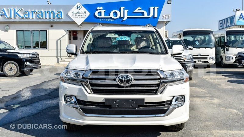 Big with watermark toyota land cruiser ali sabieh region import dubai 2104