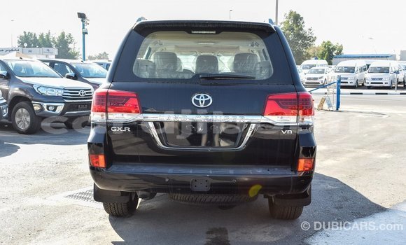 Acheter Import Voiture Toyota Land Cruiser Noir à Import - Dubai, Ali Sabieh Region Acheter Import Voiture Toyota Land Cruiser Noir à Import - Dubai, Ali Sabieh Region