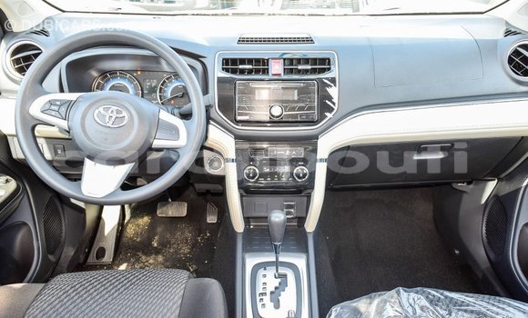 Acheter Import Voiture Toyota Rush Marron à Import - Dubai, Ali Sabieh Region Acheter Import Voiture Toyota Rush Marron à Import - Dubai, Ali Sabieh Region
