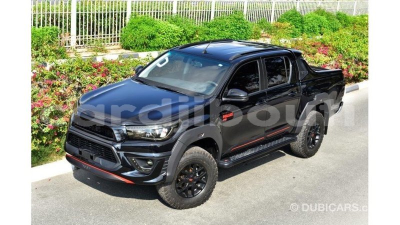 Big with watermark toyota hilux ali sabieh region import dubai 2108