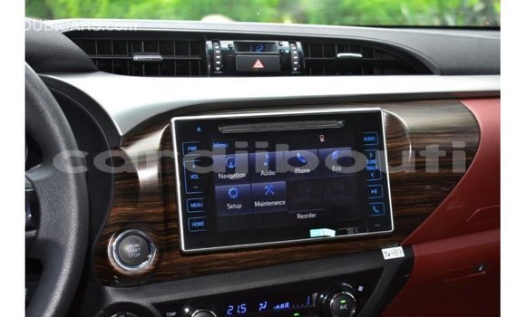 Acheter Import Voiture Toyota Hilux Noir à Import - Dubai, Ali Sabieh Region Acheter Import Voiture Toyota Hilux Noir à Import - Dubai, Ali Sabieh Region