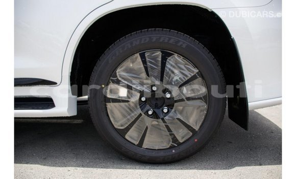 Acheter Import Voiture Lexus LX Blanc à Import - Dubai, Ali Sabieh Region Acheter Import Voiture Lexus LX Blanc à Import - Dubai, Ali Sabieh Region