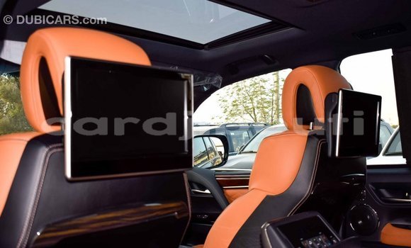 Acheter Import Voiture Lexus LX Noir à Import - Dubai, Ali Sabieh Region Acheter Import Voiture Lexus LX Noir à Import - Dubai, Ali Sabieh Region