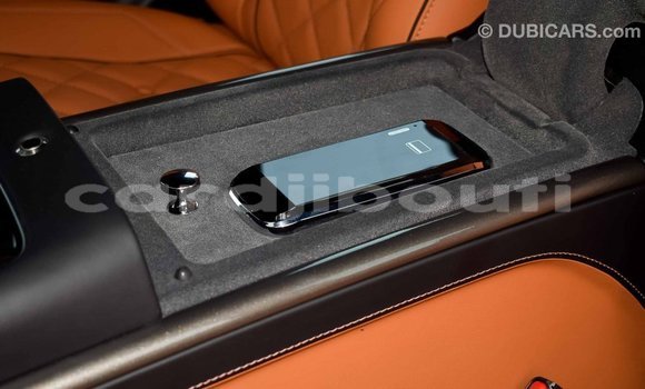 Acheter Import Voiture Lexus LX Noir à Import - Dubai, Ali Sabieh Region Acheter Import Voiture Lexus LX Noir à Import - Dubai, Ali Sabieh Region