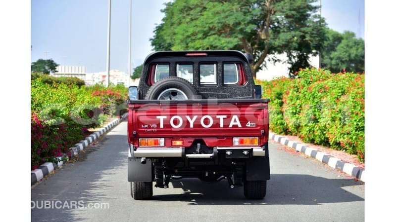 Big with watermark toyota land cruiser ali sabieh region import dubai 2128