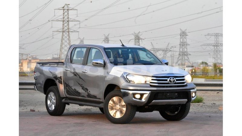 Big with watermark toyota hilux ali sabieh region import dubai 2135