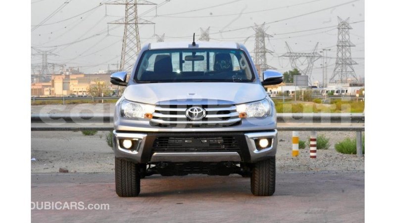 Big with watermark toyota hilux ali sabieh region import dubai 2135