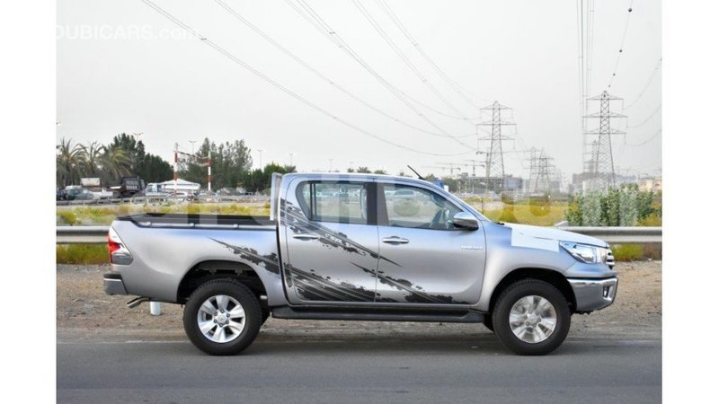 Big with watermark toyota hilux ali sabieh region import dubai 2135