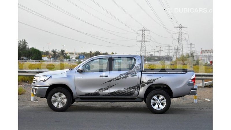 Big with watermark toyota hilux ali sabieh region import dubai 2135