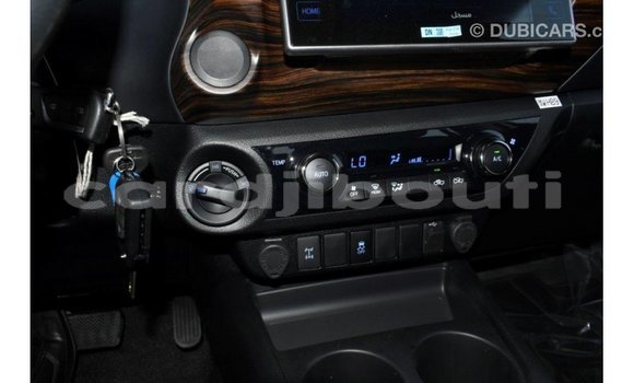 Acheter Import Voiture Toyota Hilux Autre à Import - Dubai, Ali Sabieh Region Acheter Import Voiture Toyota Hilux Autre à Import - Dubai, Ali Sabieh Region