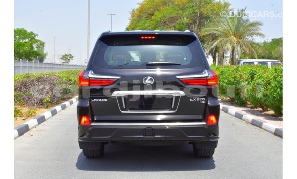 Acheter Import Voiture Lexus LX Noir à Import - Dubai, Ali Sabieh Region Acheter Import Voiture Lexus LX Noir à Import - Dubai, Ali Sabieh Region