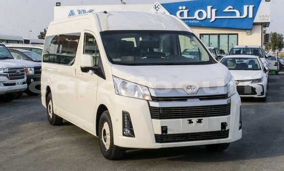 Buy Import Toyota Hiace White Car in Import - Dubai in Ali Sabieh Region Buy Import Toyota Hiace White Car in Import - Dubai in Ali Sabieh Region