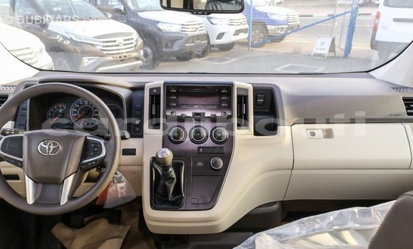 Buy Import Toyota Hiace White Car in Import - Dubai in Ali Sabieh Region Buy Import Toyota Hiace White Car in Import - Dubai in Ali Sabieh Region