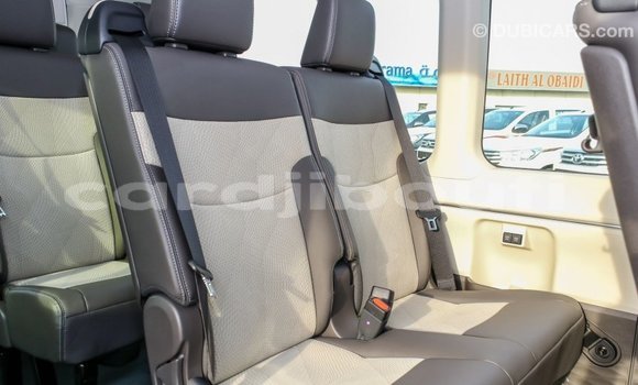Buy Import Toyota Hiace White Car in Import - Dubai in Ali Sabieh Region Buy Import Toyota Hiace White Car in Import - Dubai in Ali Sabieh Region