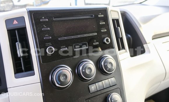 Buy Import Toyota Hiace White Car in Import - Dubai in Ali Sabieh Region Buy Import Toyota Hiace White Car in Import - Dubai in Ali Sabieh Region