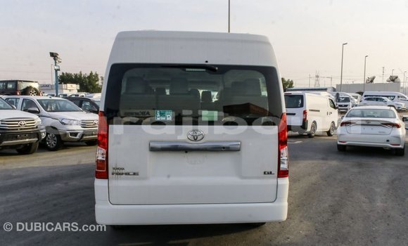 Buy Import Toyota Hiace White Car in Import - Dubai in Ali Sabieh Region Buy Import Toyota Hiace White Car in Import - Dubai in Ali Sabieh Region