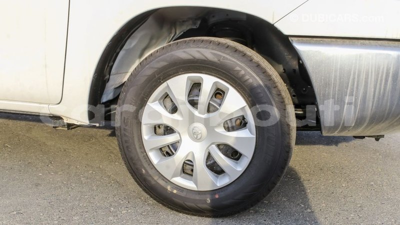 Big with watermark toyota hilux ali sabieh region import dubai 2148