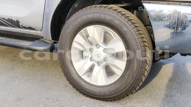 Big with watermark toyota hilux ali sabieh region import dubai 2149