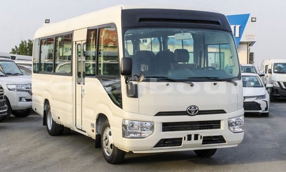 Acheter Import Voiture Toyota Coaster Blanc à Import - Dubai, Ali Sabieh Region Acheter Import Voiture Toyota Coaster Blanc à Import - Dubai, Ali Sabieh Region