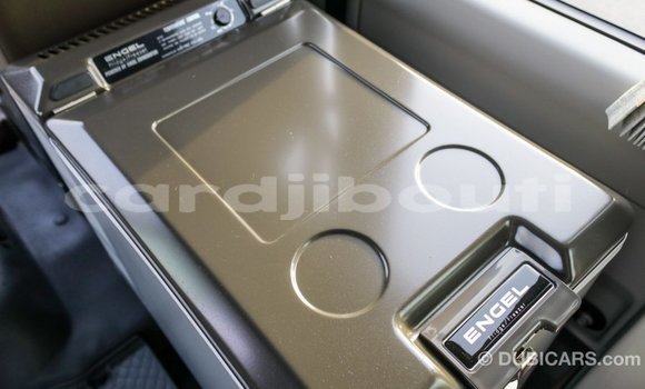 Acheter Import Voiture Toyota Coaster Blanc à Import - Dubai, Ali Sabieh Region Acheter Import Voiture Toyota Coaster Blanc à Import - Dubai, Ali Sabieh Region