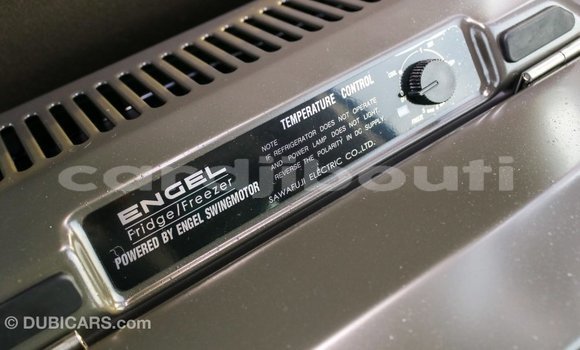 Acheter Import Voiture Toyota Coaster Blanc à Import - Dubai, Ali Sabieh Region Acheter Import Voiture Toyota Coaster Blanc à Import - Dubai, Ali Sabieh Region