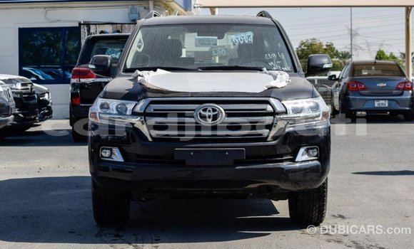 Acheter Import Voiture Toyota Land Cruiser Noir à Import - Dubai, Ali Sabieh Region Acheter Import Voiture Toyota Land Cruiser Noir à Import - Dubai, Ali Sabieh Region