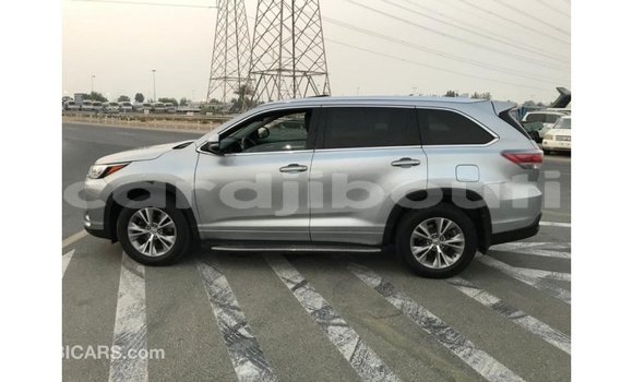 Acheter Import Voiture Toyota Highlander Autre à Import - Dubai, Ali Sabieh Region Acheter Import Voiture Toyota Highlander Autre à Import - Dubai, Ali Sabieh Region