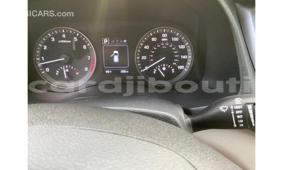 Acheter Import Voiture Hyundai Tucson Blanc à Import - Dubai, Ali Sabieh Region Acheter Import Voiture Hyundai Tucson Blanc à Import - Dubai, Ali Sabieh Region