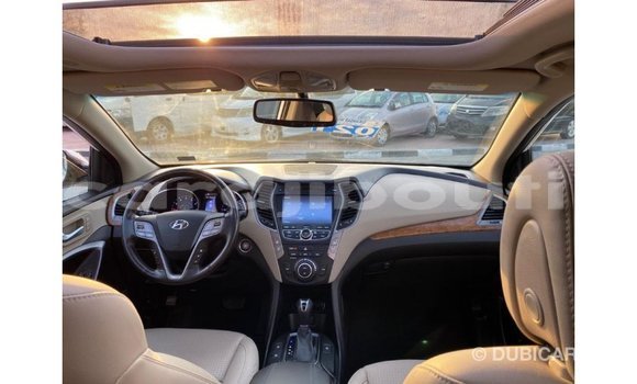 Buy Import Hyundai Santa Fe White Car in Import - Dubai in Ali Sabieh Region Buy Import Hyundai Santa Fe White Car in Import - Dubai in Ali Sabieh Region