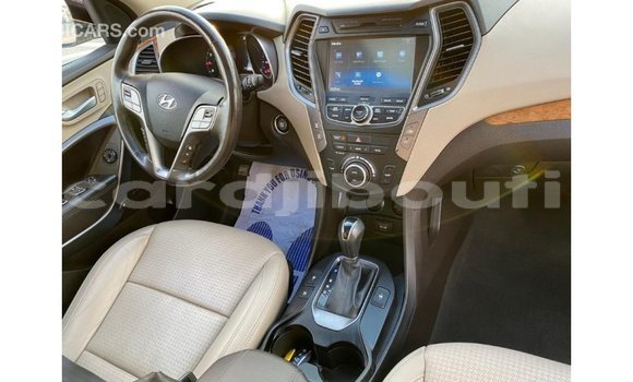 Buy Import Hyundai Santa Fe White Car in Import - Dubai in Ali Sabieh Region Buy Import Hyundai Santa Fe White Car in Import - Dubai in Ali Sabieh Region
