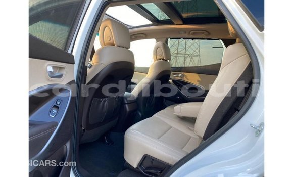Buy Import Hyundai Santa Fe White Car in Import - Dubai in Ali Sabieh Region Buy Import Hyundai Santa Fe White Car in Import - Dubai in Ali Sabieh Region